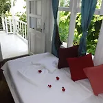 Bed & Breakfast Narli *
